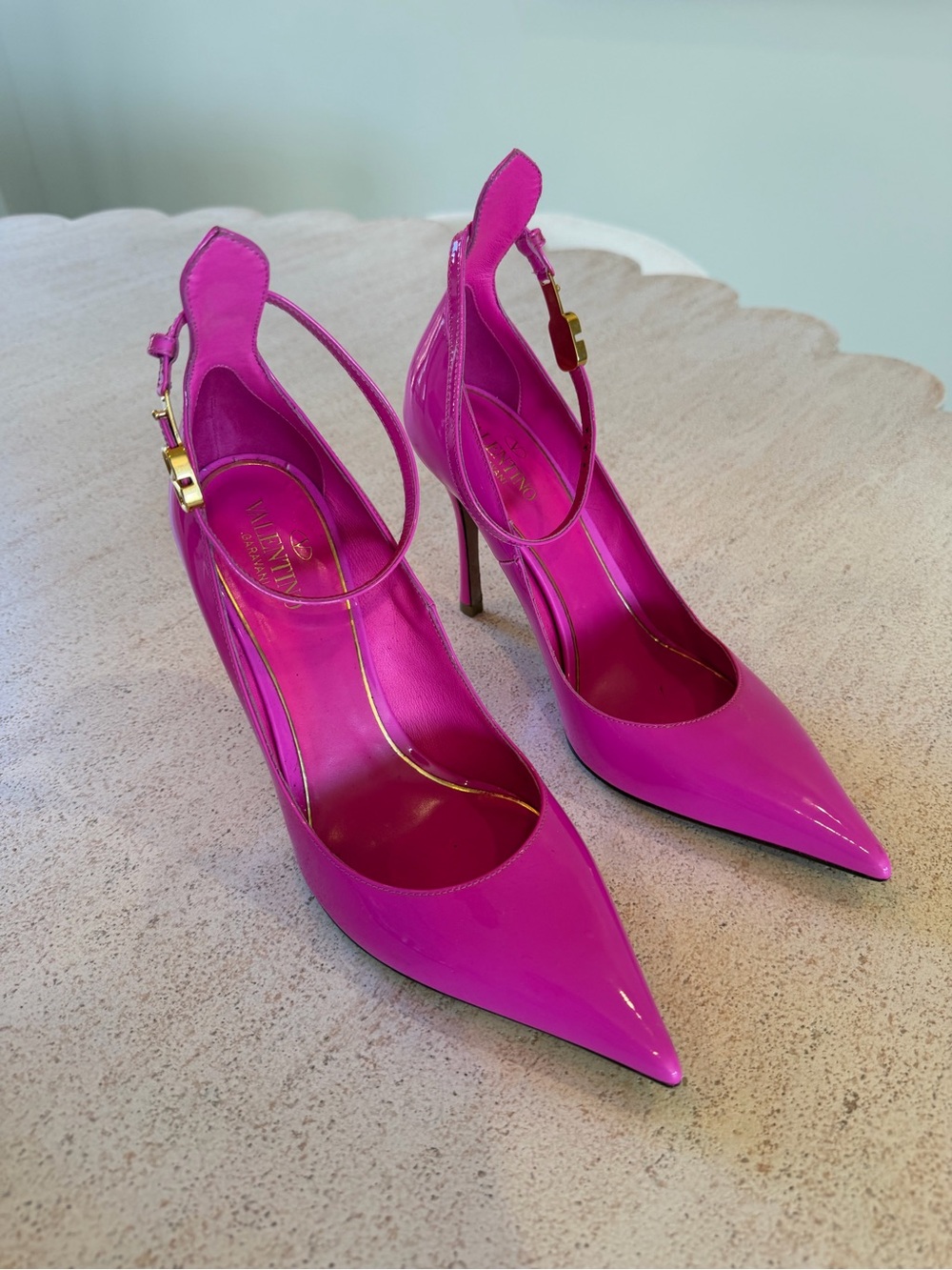 Valentino Garavani Fuchsia Patent Leather Pointed-Toe Stilettos